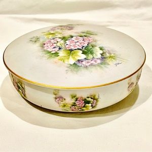 PORCELANAS IBIS AVEIRO PORTUGAL LIDDED TRINKET BOX POT HAND PAINTED FLORAL MATTE
